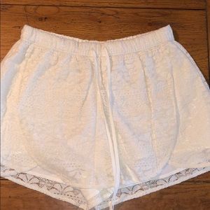 cream lace flowy shorts